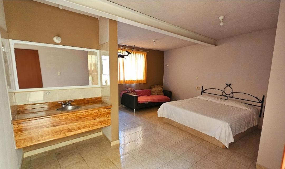 Hotel Xanti Morelia Zewnętrze zdjęcie